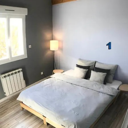 Team House - 8 Lits Клермон-Ферран