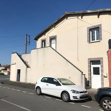 Appartement Lumineux Avec Grande Terrasse Couverte