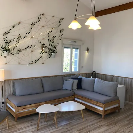 Appartement Lumineux Avec Grande Terrasse Couverte *