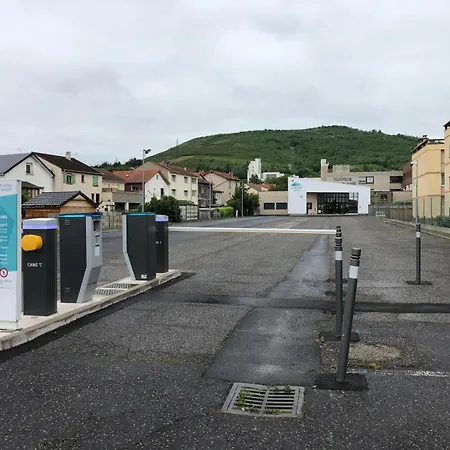 Appartement Lumineux Avec Grande Terrasse Couverte