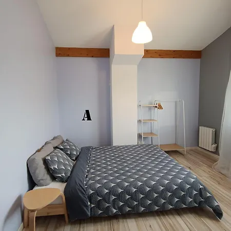 Team House - 8 Lits Апартаменты *